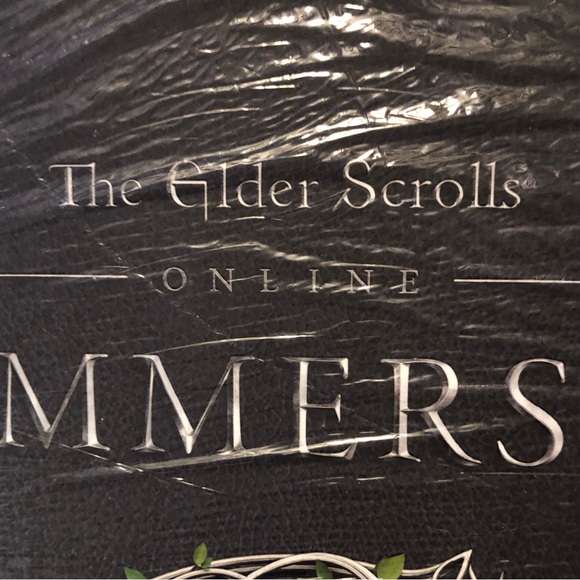ZENIMAX The Elder Scrolls Online Summerset Collector’s Edition Guide - Picture 2 of 13